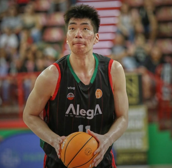 趣操盘 男篮国手余嘉豪留洋首次0分：上场创新高反变替补 19分钟0出手